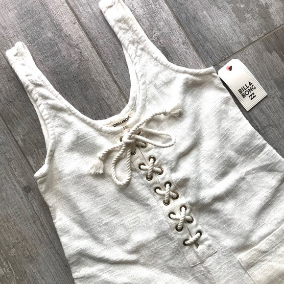 🔥🔥BILLABONG - LACE UP ROMPER🔥🔥 - Picture 3 of 8